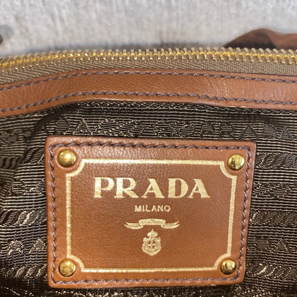 Prada Nappa Antique Drawstring Tote bag - Picture 5 of 7